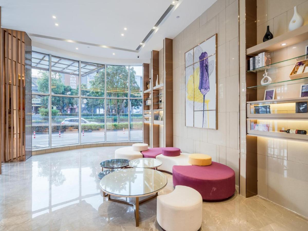 Lavande Hotel Luzhou Wanda Plaza Southwest Commercial City Eksteriør billede