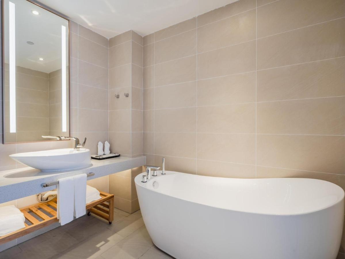 Lavande Hotel Luzhou Wanda Plaza Southwest Commercial City Eksteriør billede